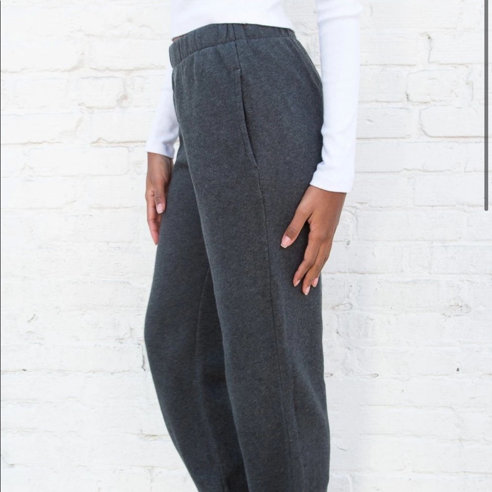 Dark Gray Rosa Sweatpants